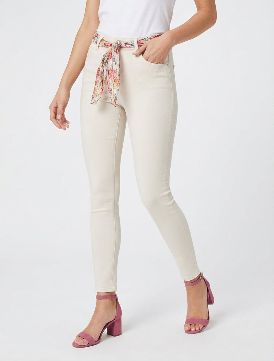 Skinny-Jeans mit bedrucktem Gürtel - Hellbeige
