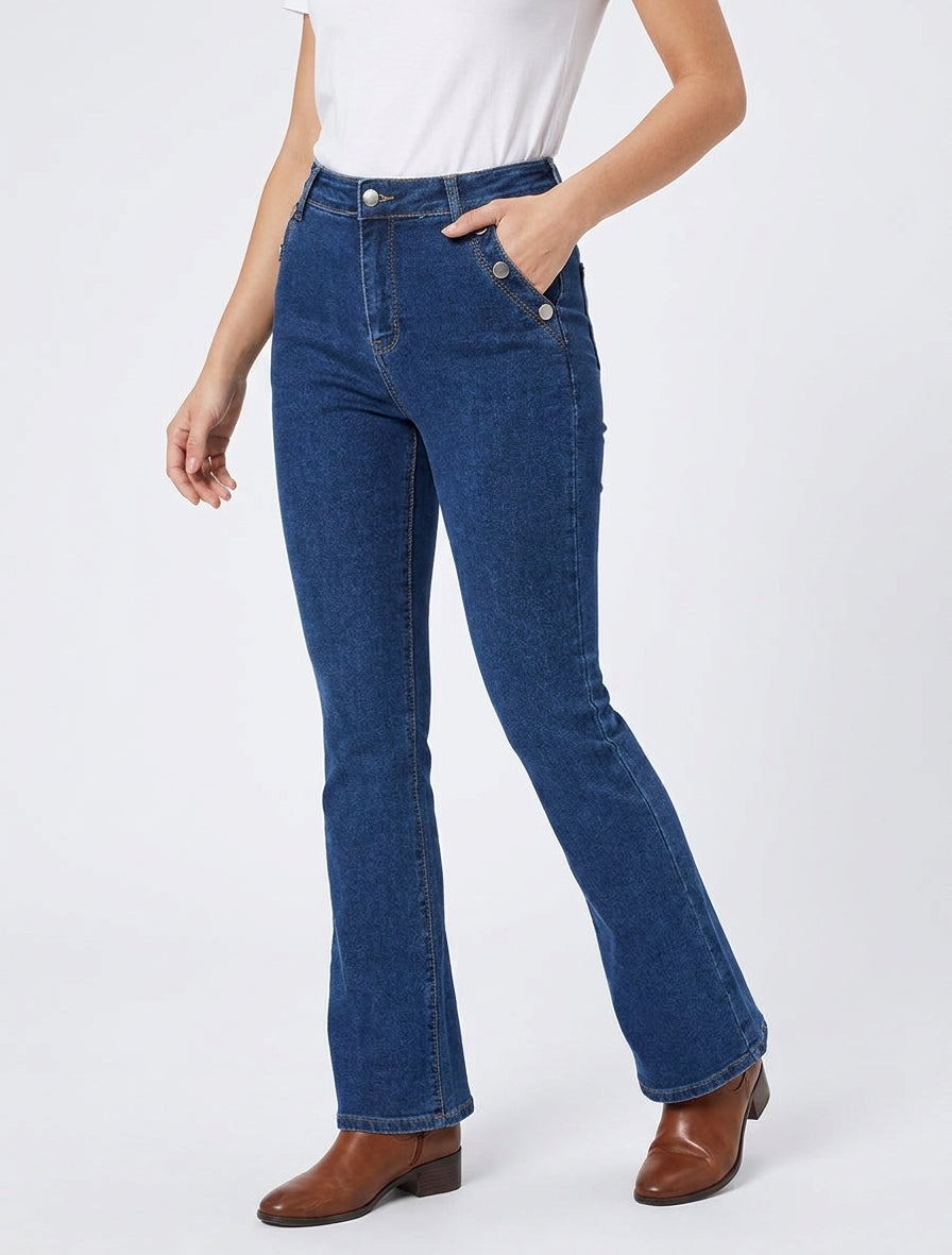 Jean mit Knöpftaschen - Denimblau
