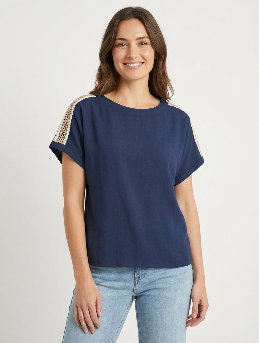 Kurzarm-Top mit Lochstickerei - Marine