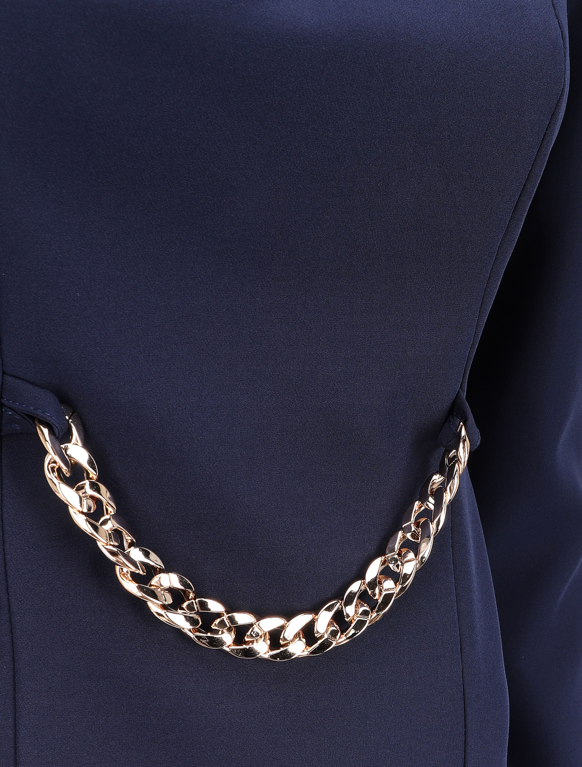 Robe ajustée à col fendu et détail chaîne - Marine - 3