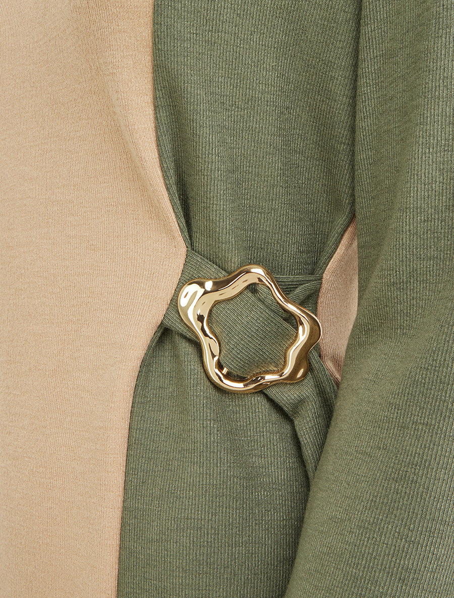 Pull fin bicolore à boucle décorative - Camel/marron - 3