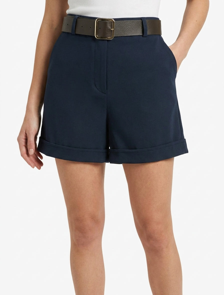 Gekrempelte Shorts mit Gürtel - Marine
