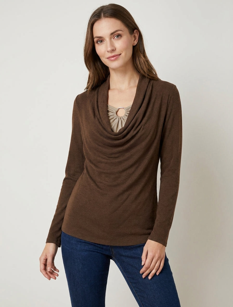 Gerader Pullover mit doppeltem Effekt, Wasserfallausschnitt und Schmuck. - Braun/Beige