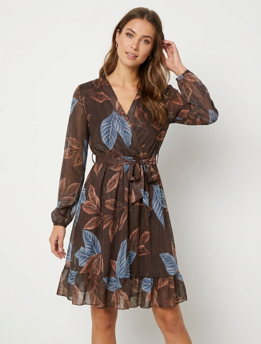 Irisierendes Kleid mit Blätterdruck und Rüschenkanten - Braun