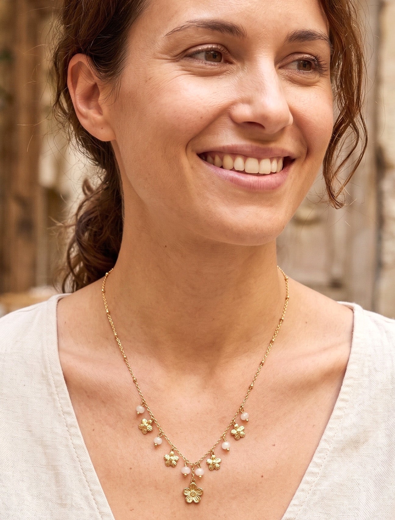 Collier petites fleurs et pierres - Or/blanc - 1
