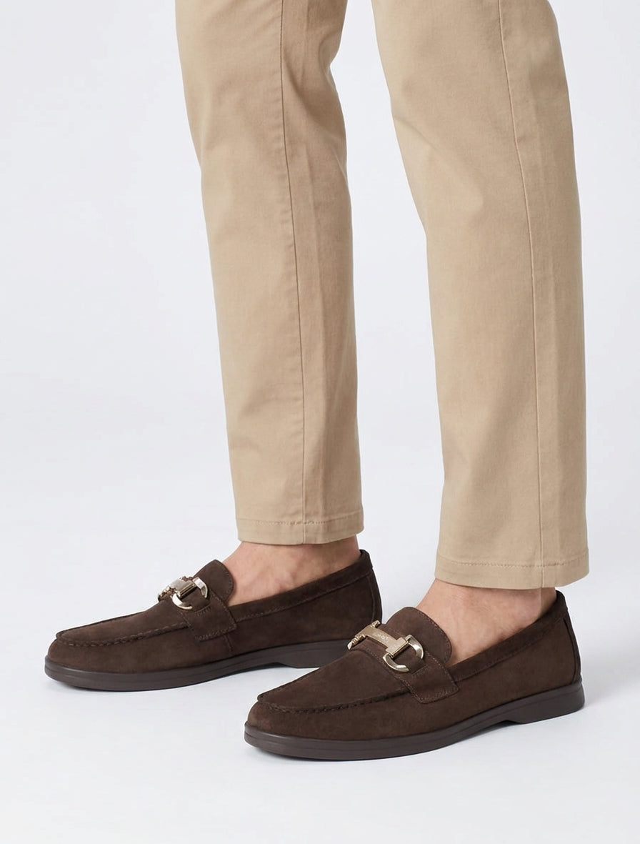 Unifarbene Mokassins aus Wildleder - Schokolade