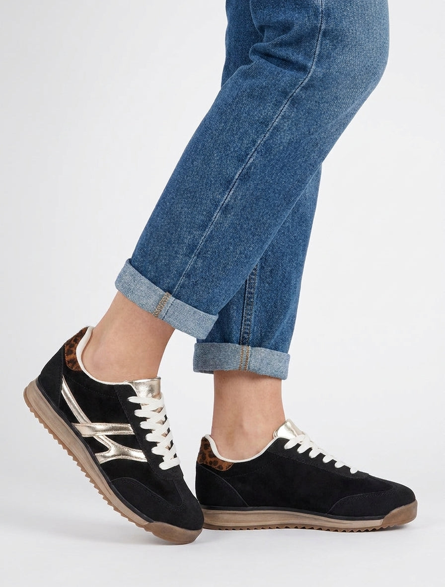 Sneaker aus Wildleder mit Leopardenmuster-Fersenkappe - Schwarz