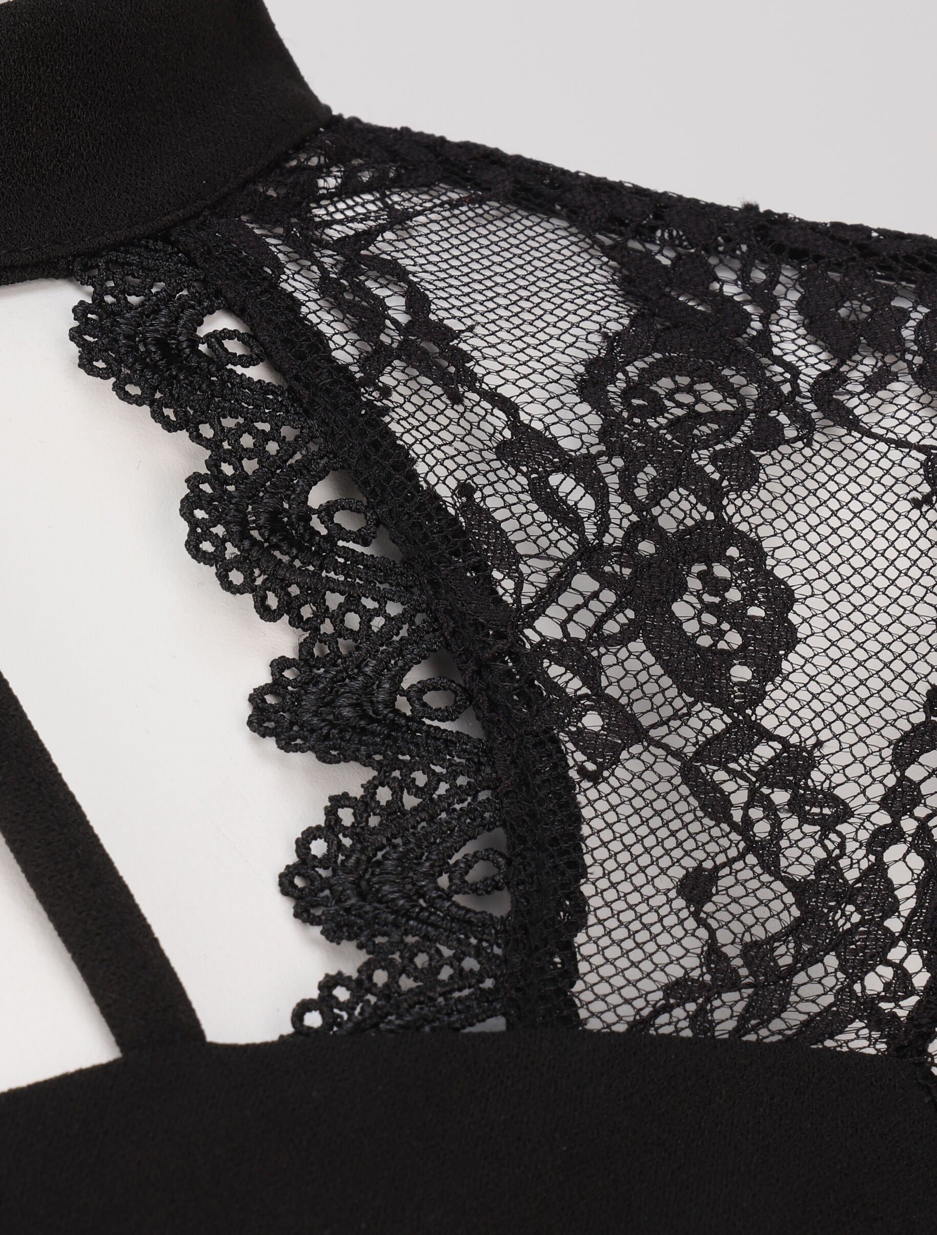 Body bi-matière à décolleté en coeur - Noir - 3