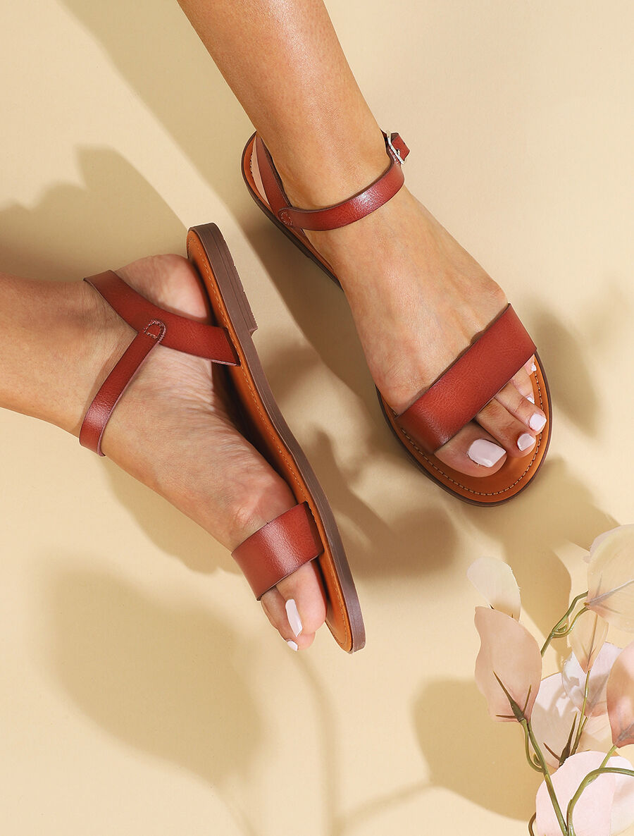 Nu-pieds basiques en simili - Camel - 5