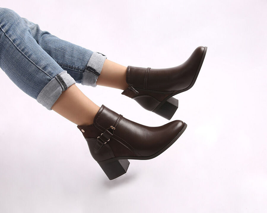 Bottines bi-matière à sangle stylisée - Marron - 5