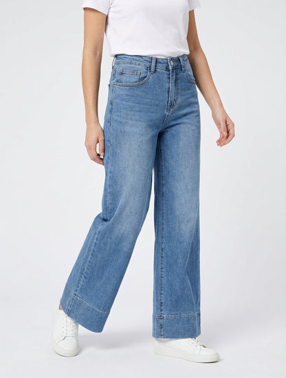 Jean klassisch mit weitem Bein und geradem Schnitt. - Blau