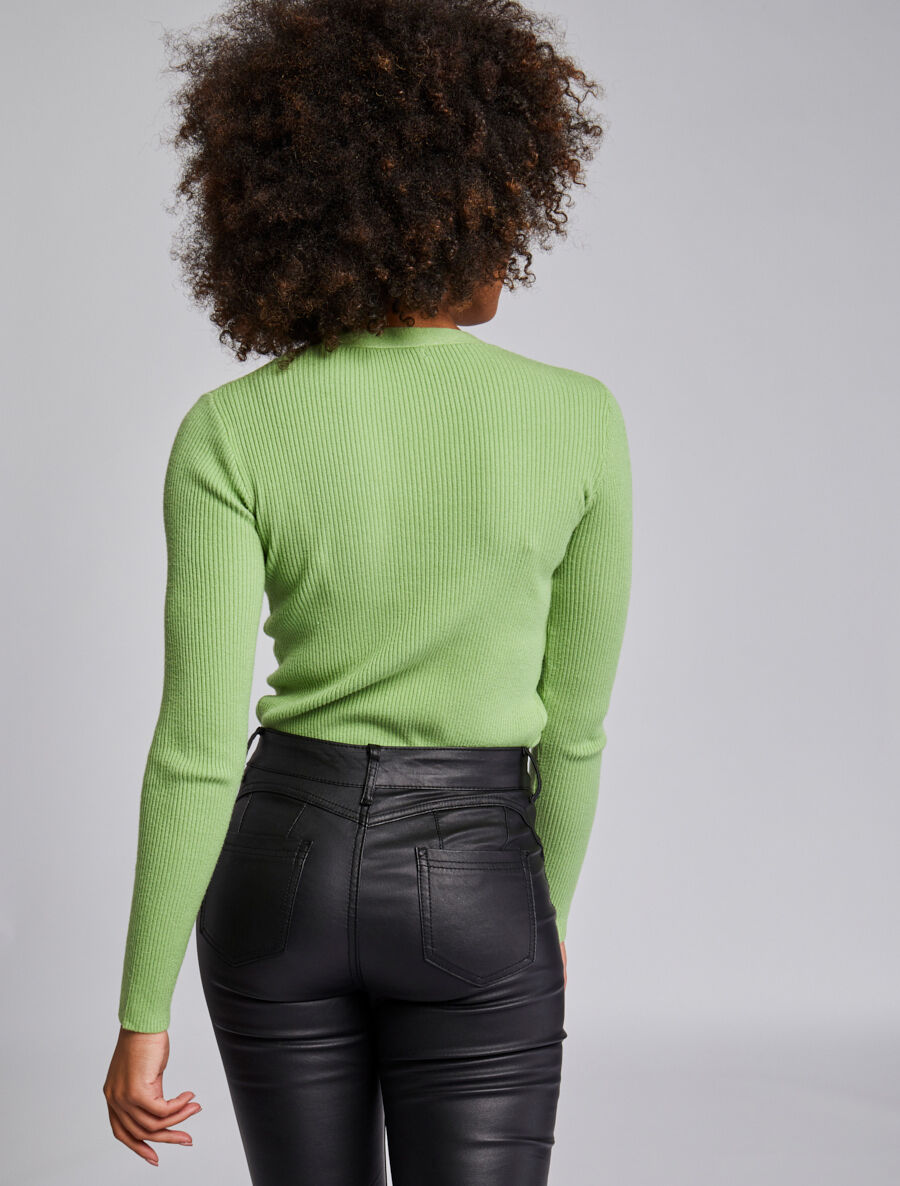 Pull côtelé à col V boutonné - Vert pomme - 5