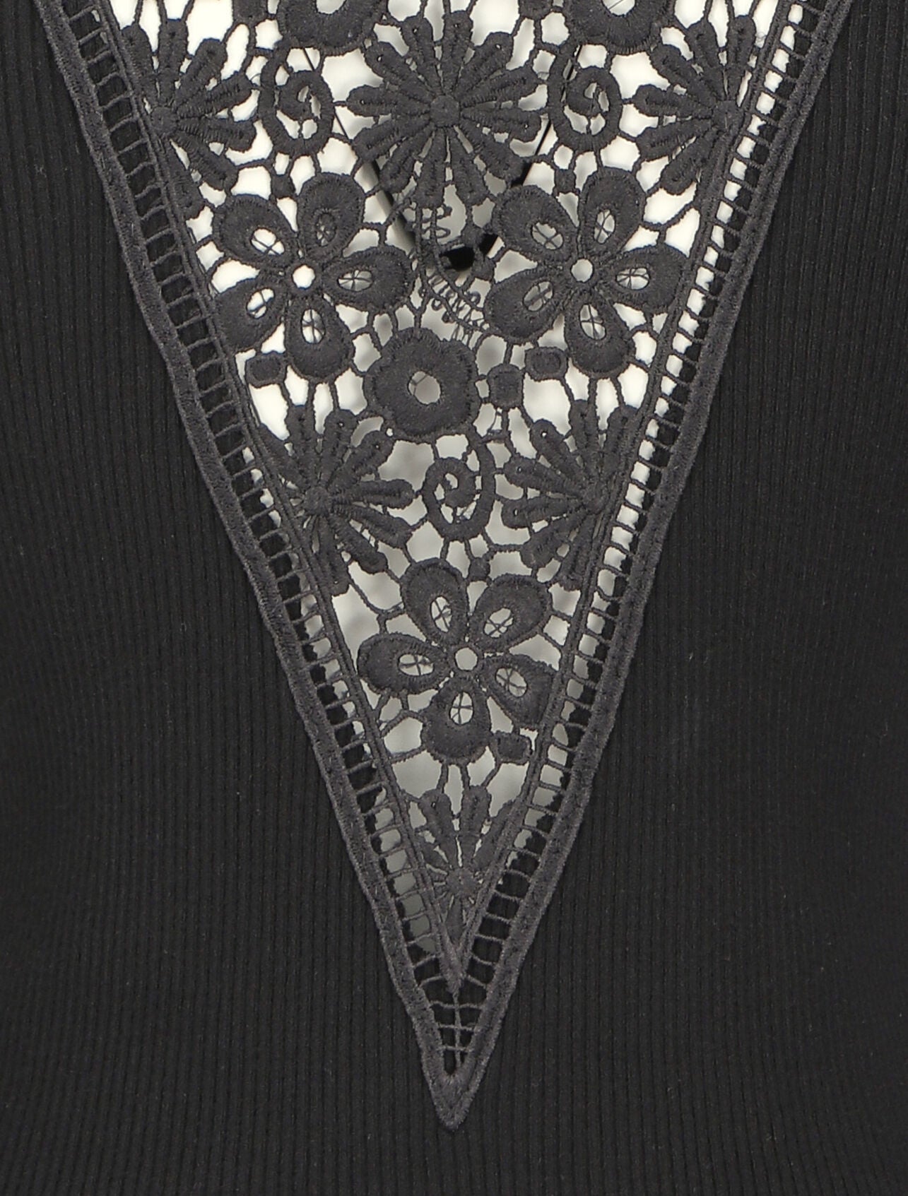 Pull côtelé à dos ajouré en crochet - Noir - 3