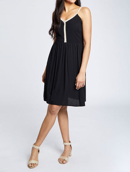 Robe à bretelles style cordes - Noir - 4