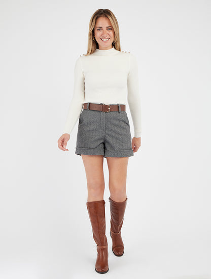 Gerippter Pullover mit dekorativen Knöpfen - Creme