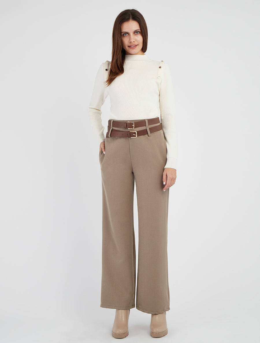 Einfarbiger Pullover mit dekorativen Knöpfen - Creme