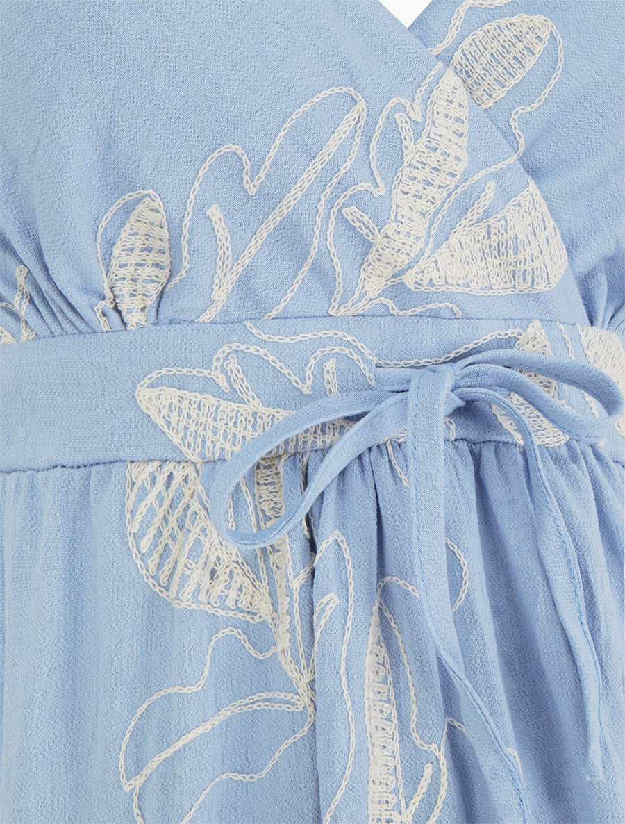 Robe longue empire à broderies feuilles stylisées - Bleu ciel - 3