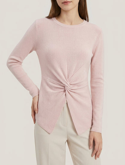 Gerade geschnittener Pullover mit langen Ärmeln und gedrehtem Knoten. - Rose