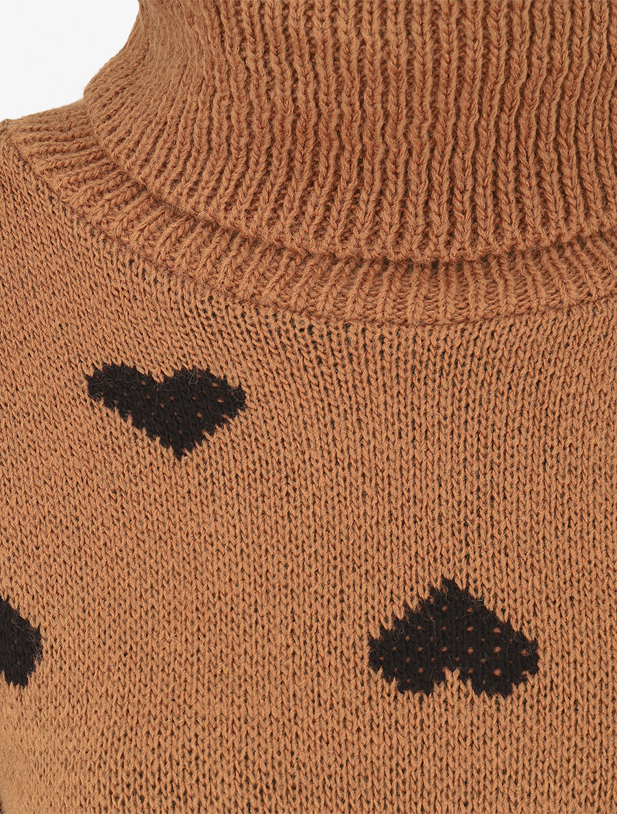 Pull col roulé à imprimé coeurs - Camel - 3