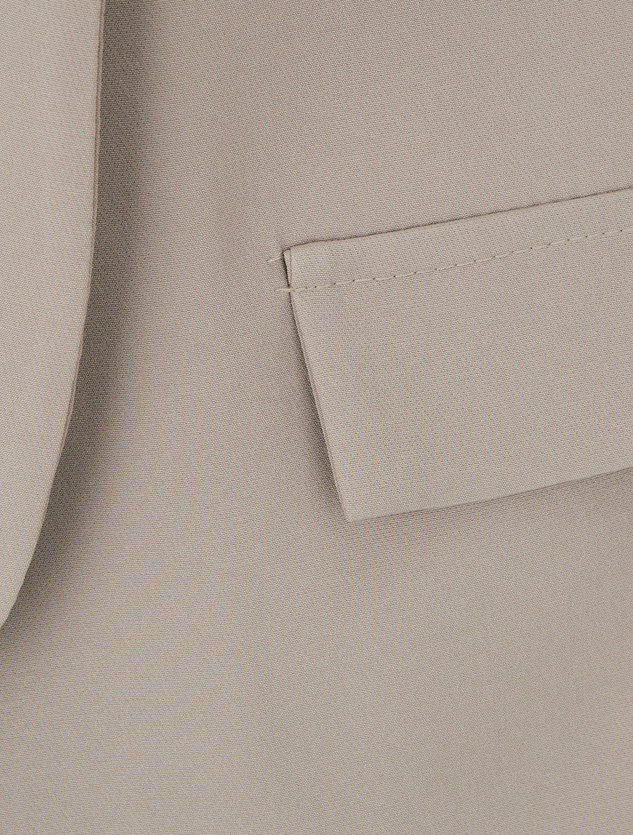 Unifarbener Blazer mit dekorativen Taschen - Maulwurf