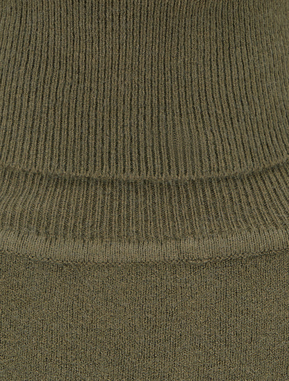 Pull fin à col roulé et boutons décoratifs - Kaki - 3