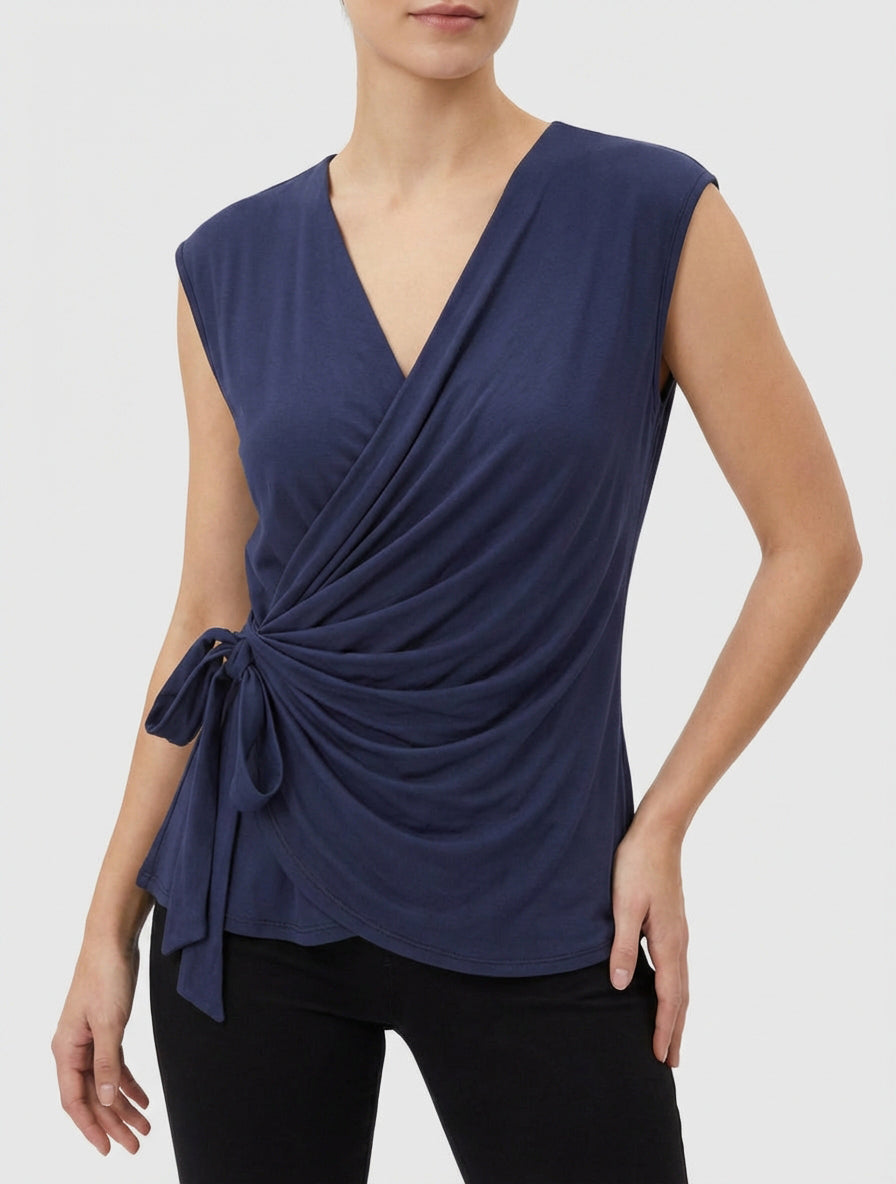 Ärmelloses Wickeloberteil mit V-Ausschnitt. - Marine