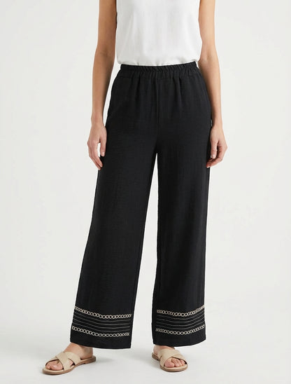 Weite Hose mit bestickten Kanten - Schwarz