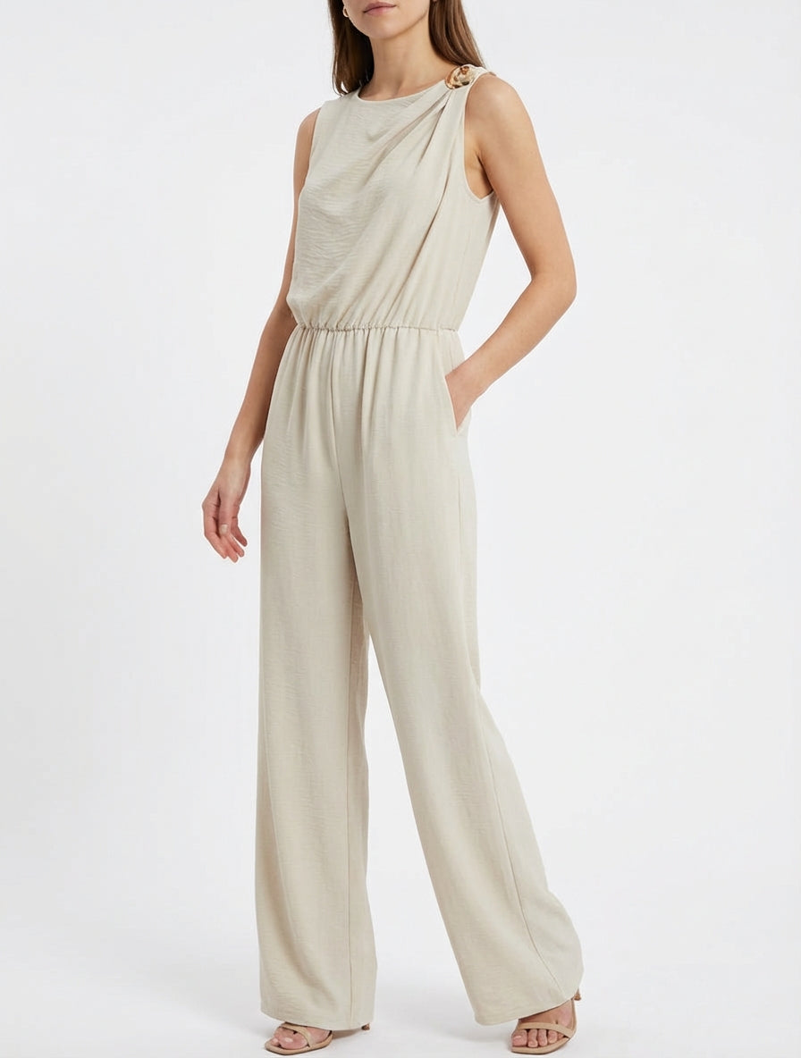 Einteiliger Anzug mit Schmuckeinsatz - Beige