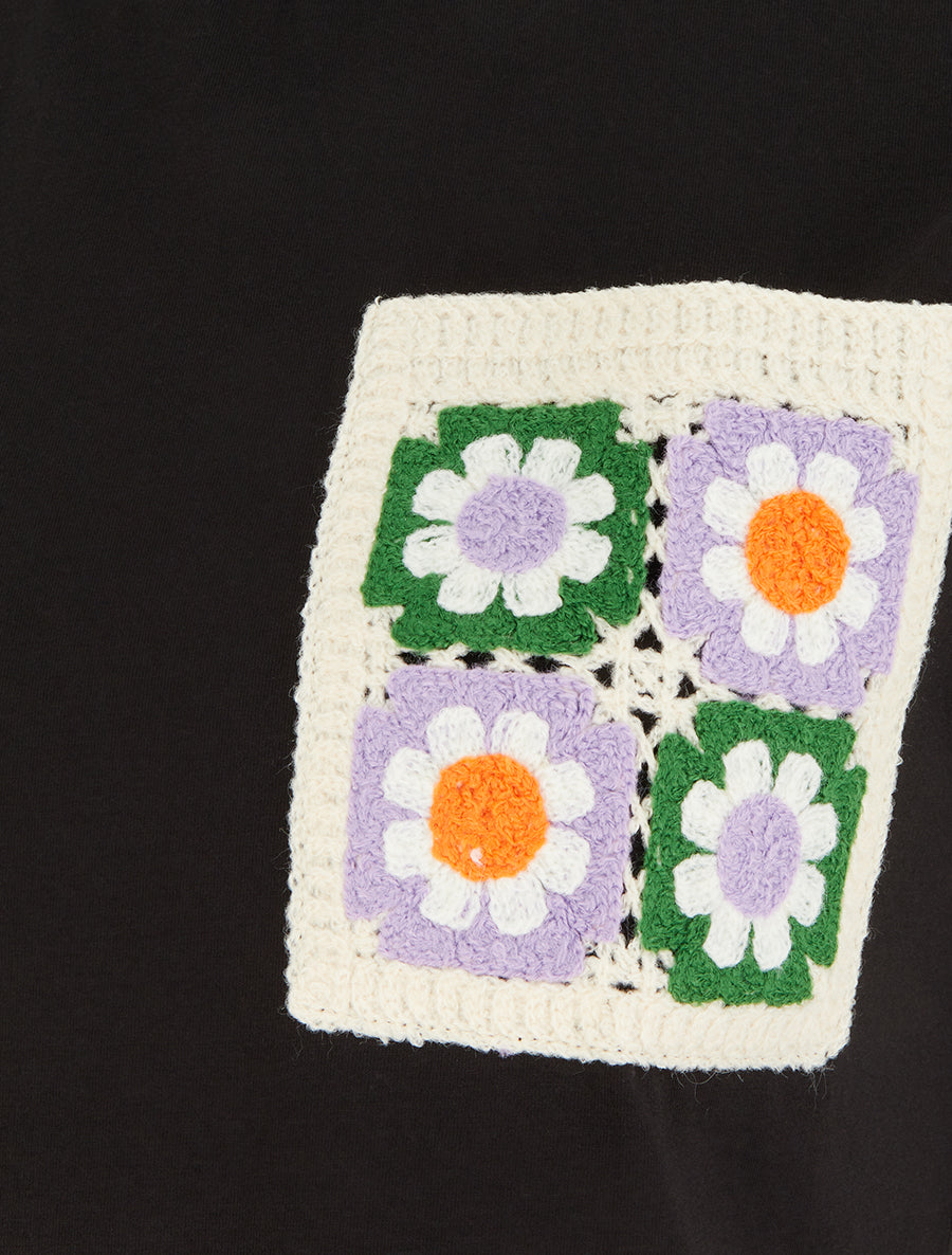 T-shirt à poche plaquée à motif floral - Noir - 3