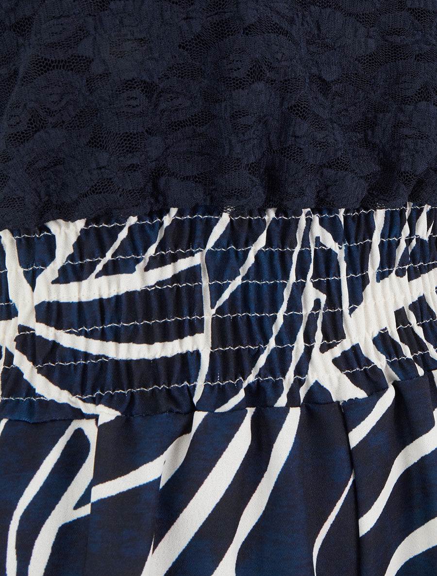 Combishort imprimé graphique à bustier en dentelle - Marine - 3