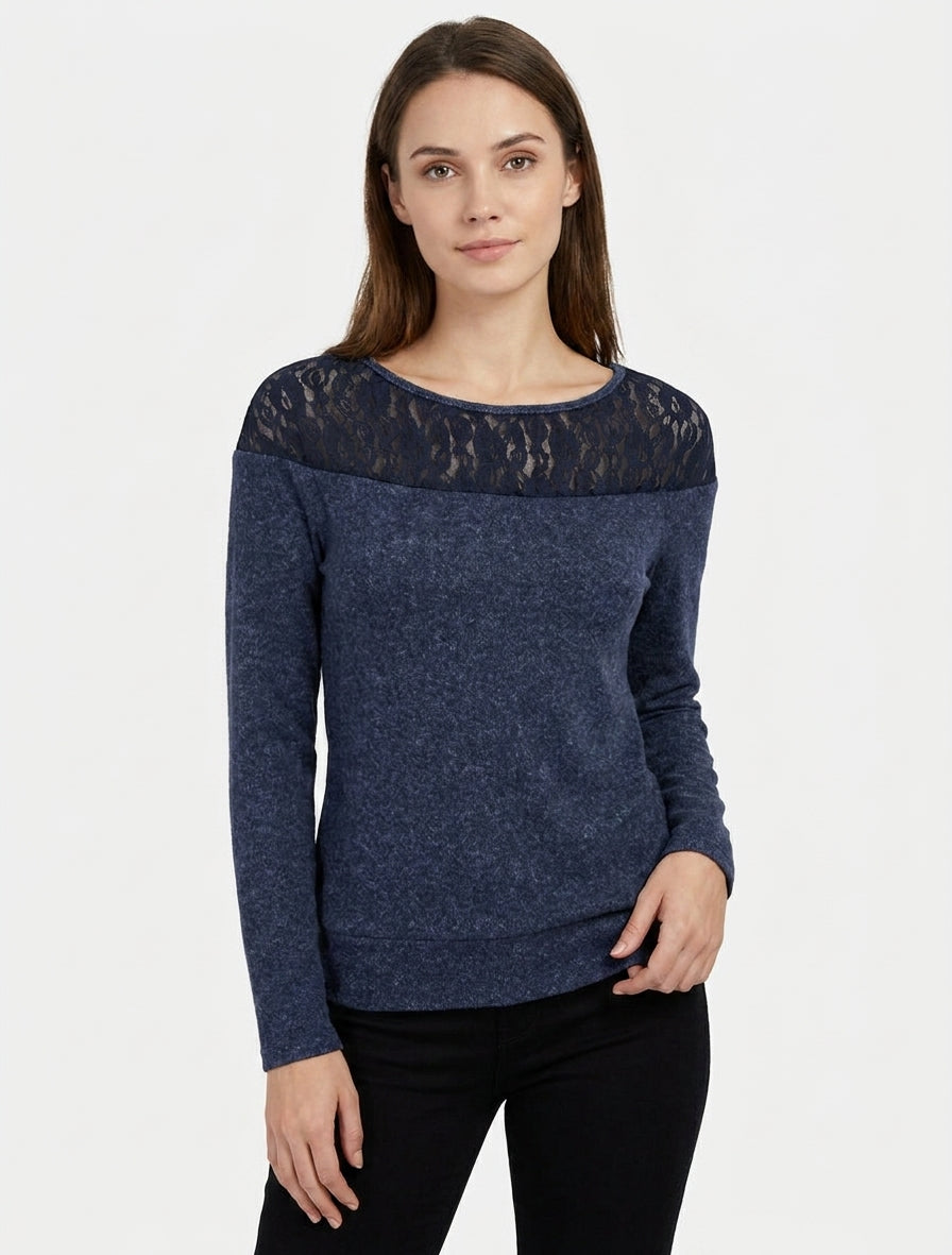 Gerader flauschiger Pullover mit Rundhalsausschnitt und Spitzeneinsatz. - Marine
