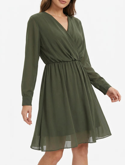 Ausgestelltes Kleid aus Voile mit Wickelausschnitt - Kaki