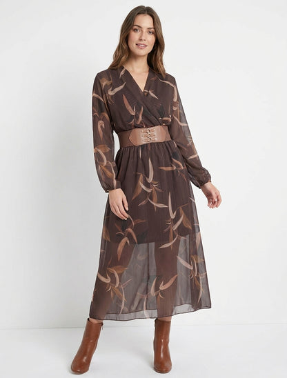 Langes Kleid mit Blattdruck und schimmernden Streifen - Braun