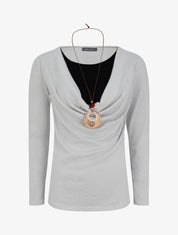Pull à col bénitier et t-shirt en trompe l&