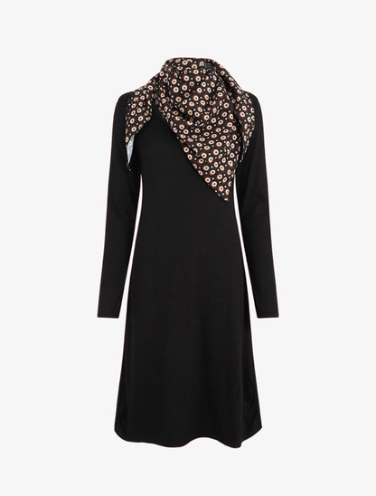 Robe pull mi-longue avec foulard - Noir - 1