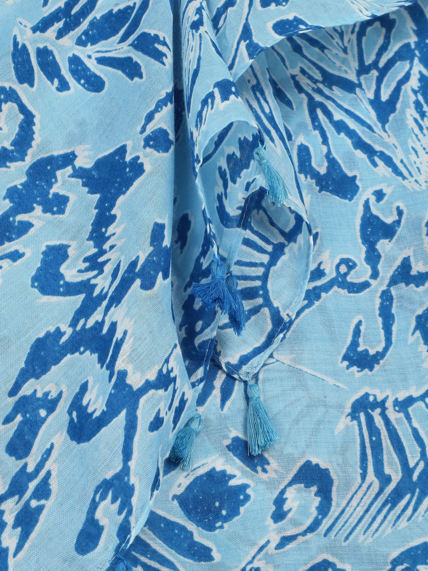 Foulard à pompons imprimé feuilles abstraites - Bleu - 3