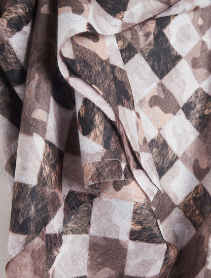 Foulard imprimé graphique et bords effilochés - Taupe - 3