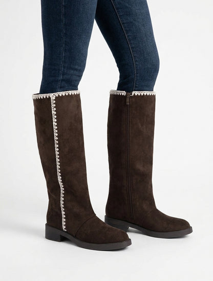 Bestickte Wildlederstiefel - Schokolade
