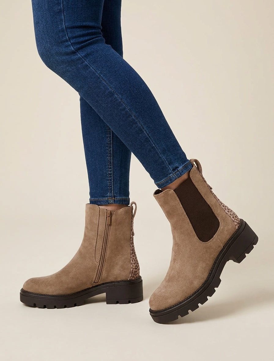 Wildlederstiefeletten mit gesprenkelter Fersenkappe - Maulwurf