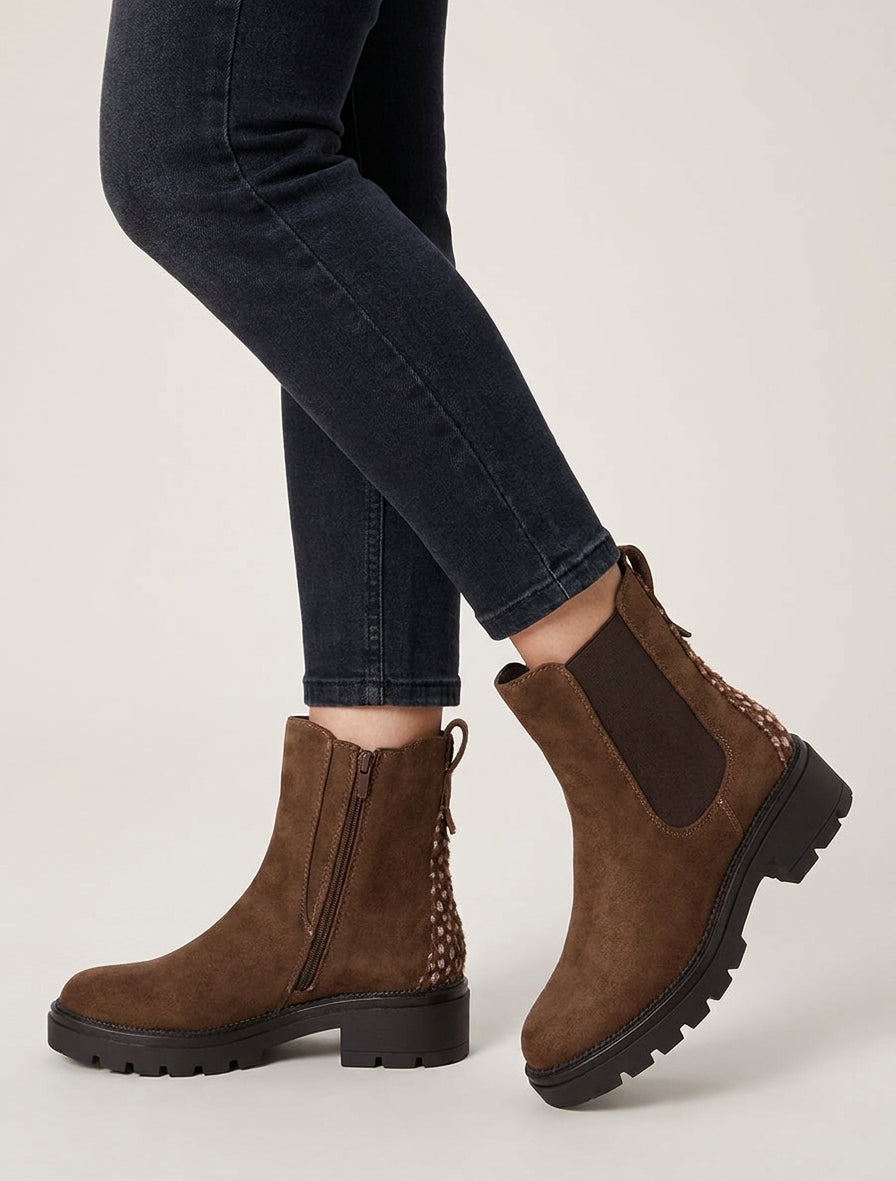 Wildlederstiefeletten mit gesprenkelter Fersenkappe - Braun