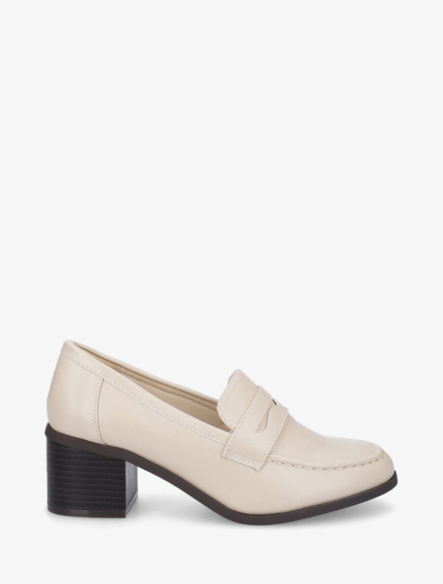 Mocassins à talon en simili - Beige - 1