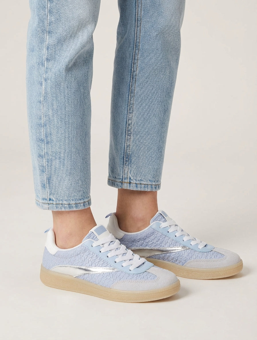 Sneaker aus Kunstleder mit Flechtoptik - Himmelblau