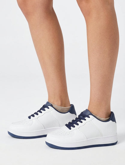 Sneakers mit kontrastierendem Fersenbereich - Marine
