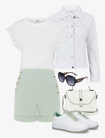 Look Nasrin - 1