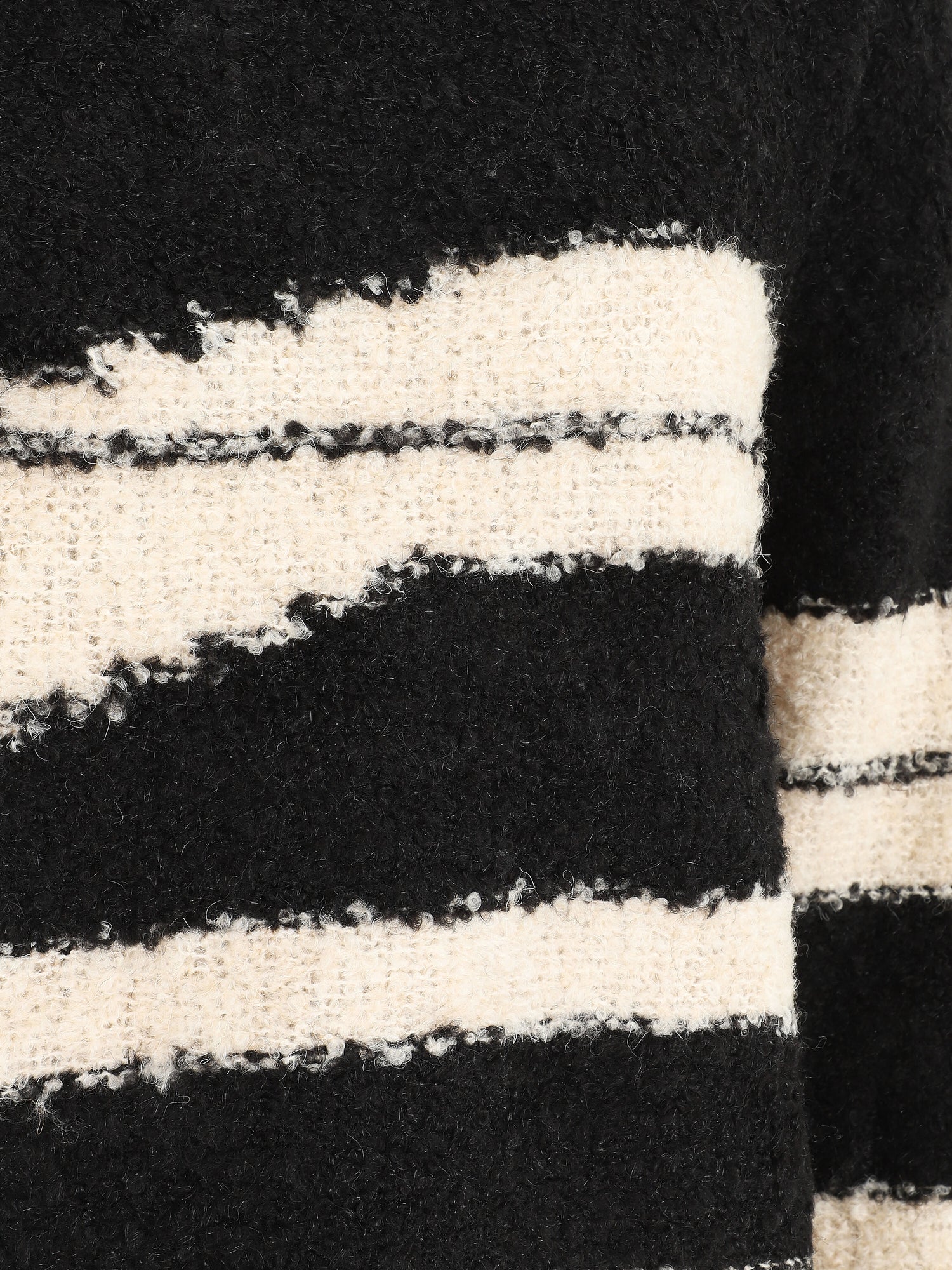 Pull duveteux à motif rayures - Noir - 3