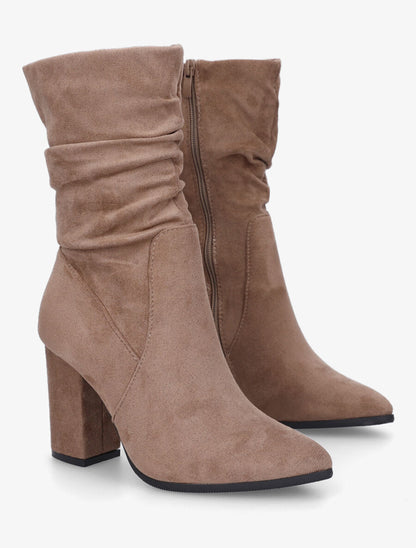 Bottines froncés en suédine à talon - Taupe - 4