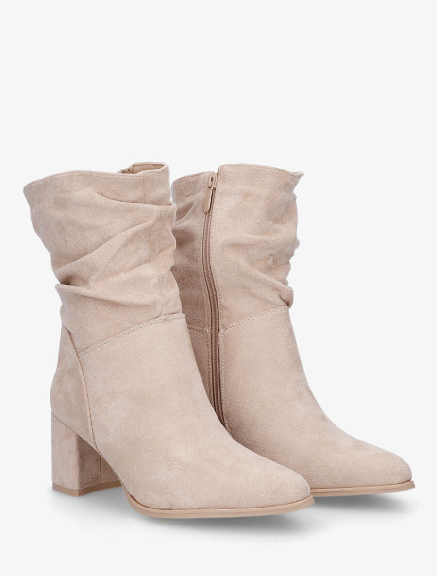 Bottines froncées en suédine à bout pointu - Beige - 4