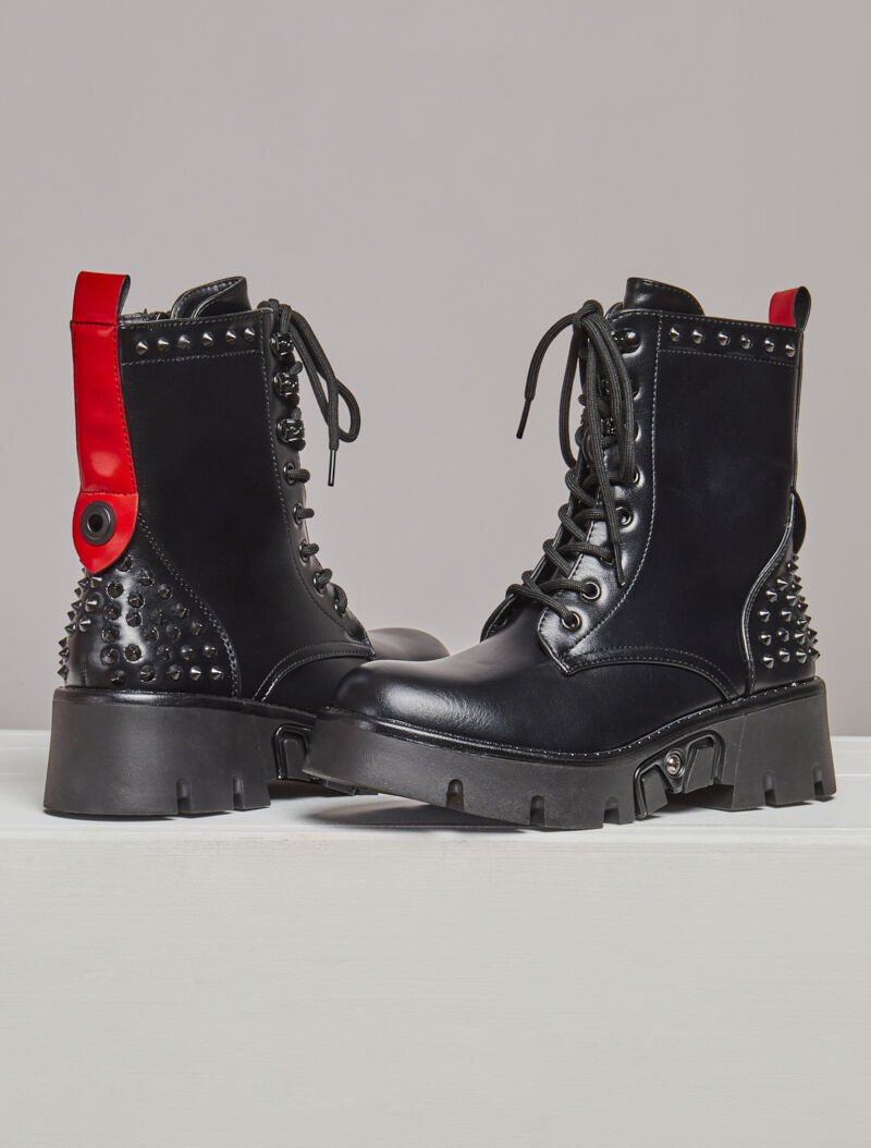 Boots cloutées à talons compensés - Noir - 7