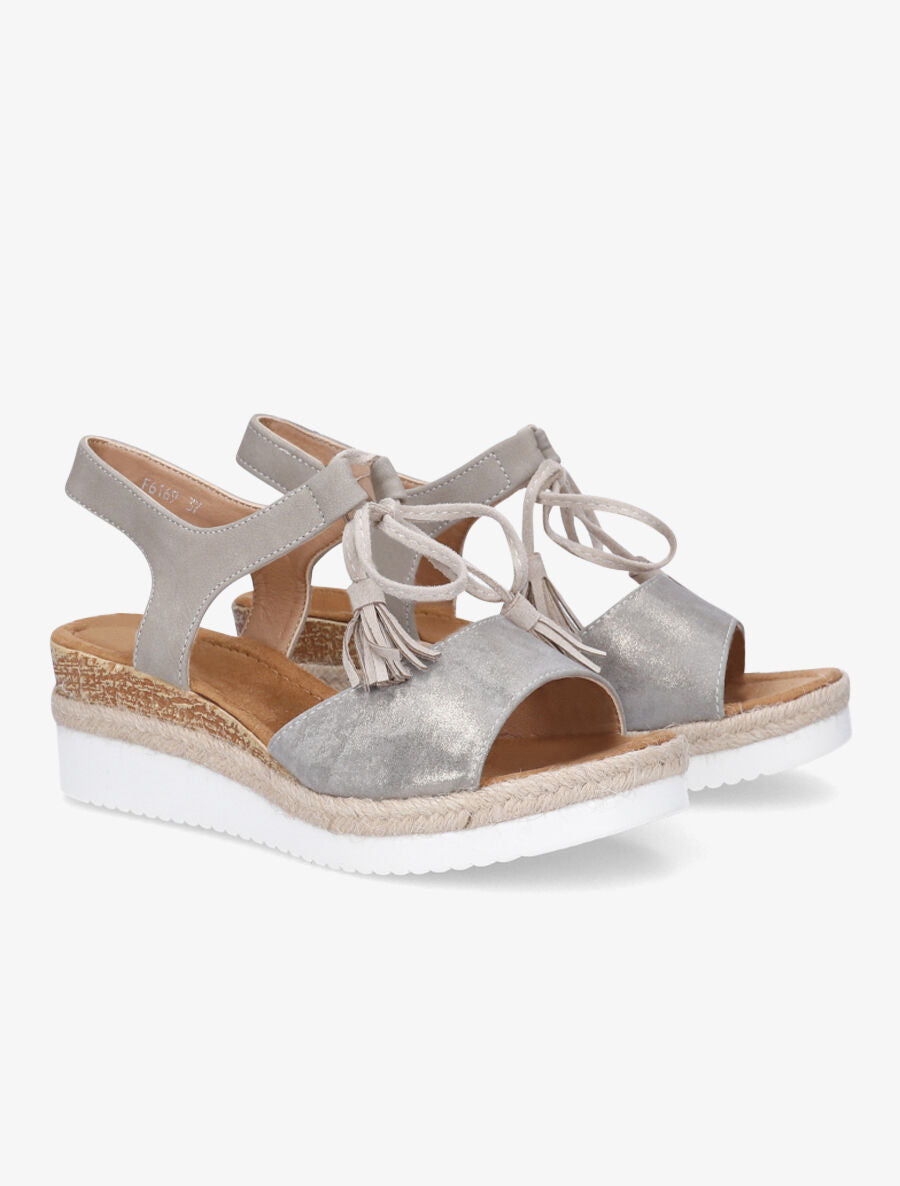 Sandales compensées à lacets et pompons - Taupe - 4